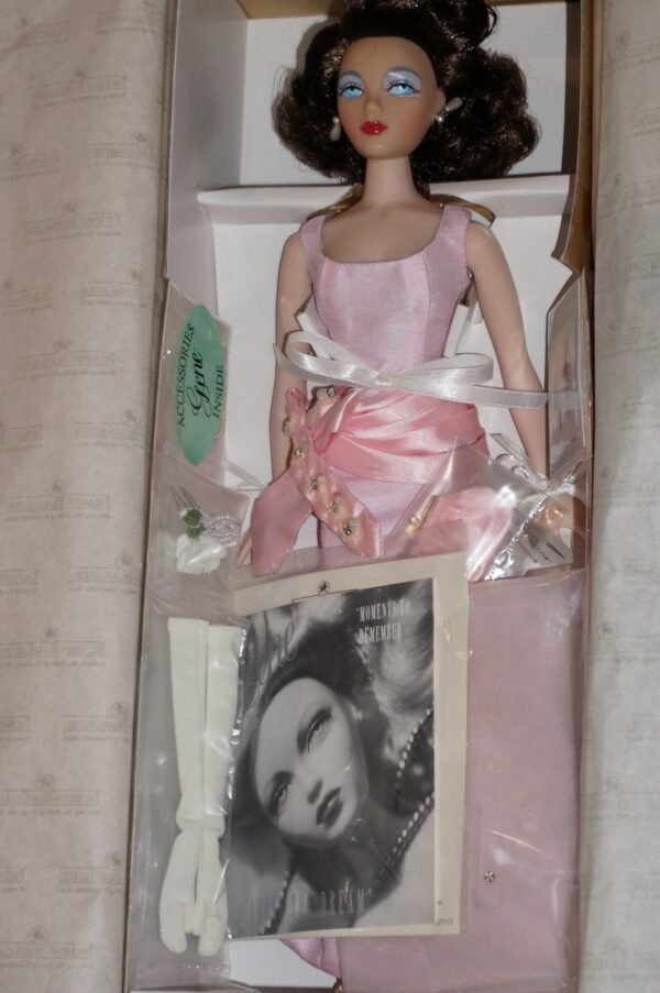 Gene Marshall Moments to Remember pink - Image 4