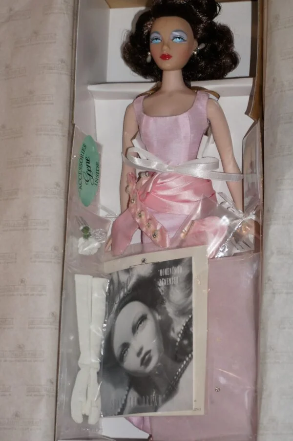 Gene Marshall Moments to Remember pink - Image 4