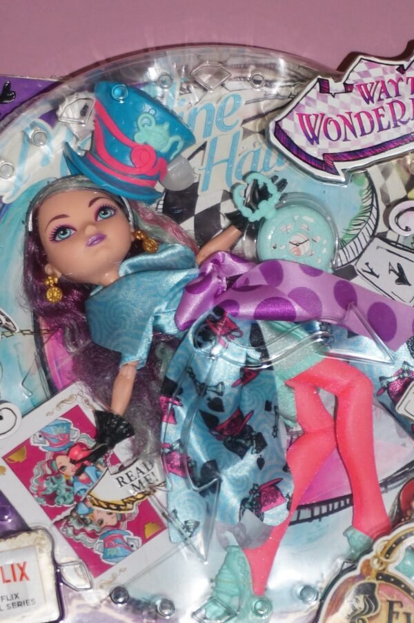 Ever After High "Madeline Hatter" Way Too Wonderland