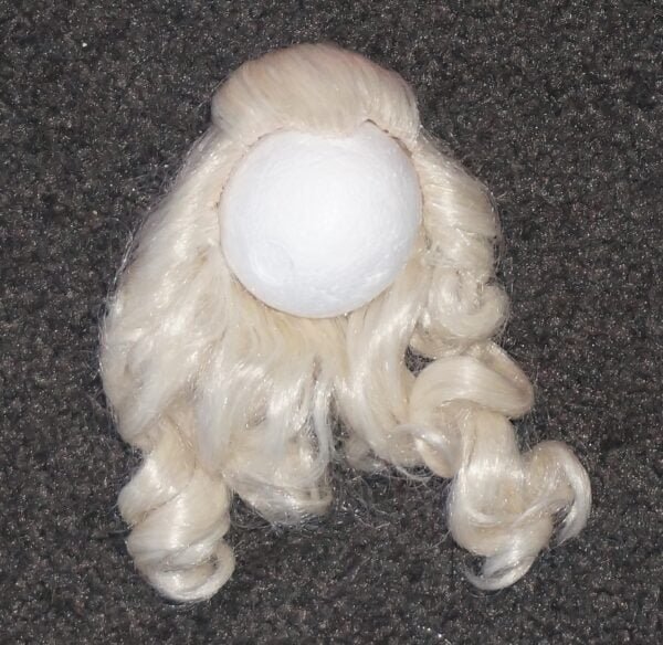 Blonde wig by Superdoll size 5-6