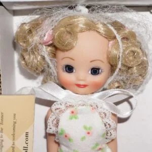Tiny Betsy McCall "Perky Basics blonde"