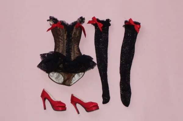 Evangeline Ghastly "Heart of Darkness" outfit
