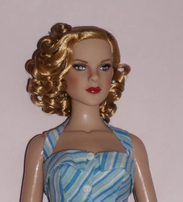 Tonner Deeanna Denton Poolside 17" Athletic