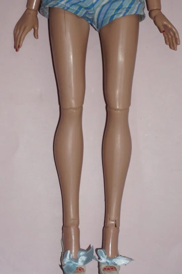 Tonner Deeanna Denton Poolside 17" Athletic - Image 3