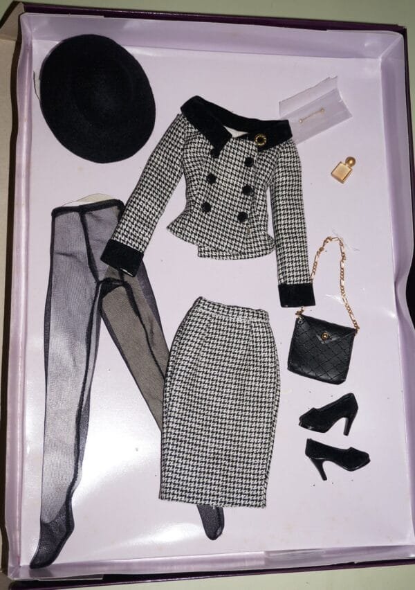 Tonner Tyler "Perfume Launch" outfit