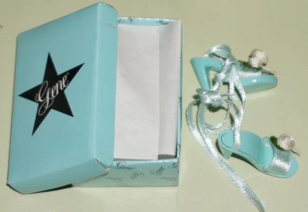 Gene Marshall shoes blue shoebox