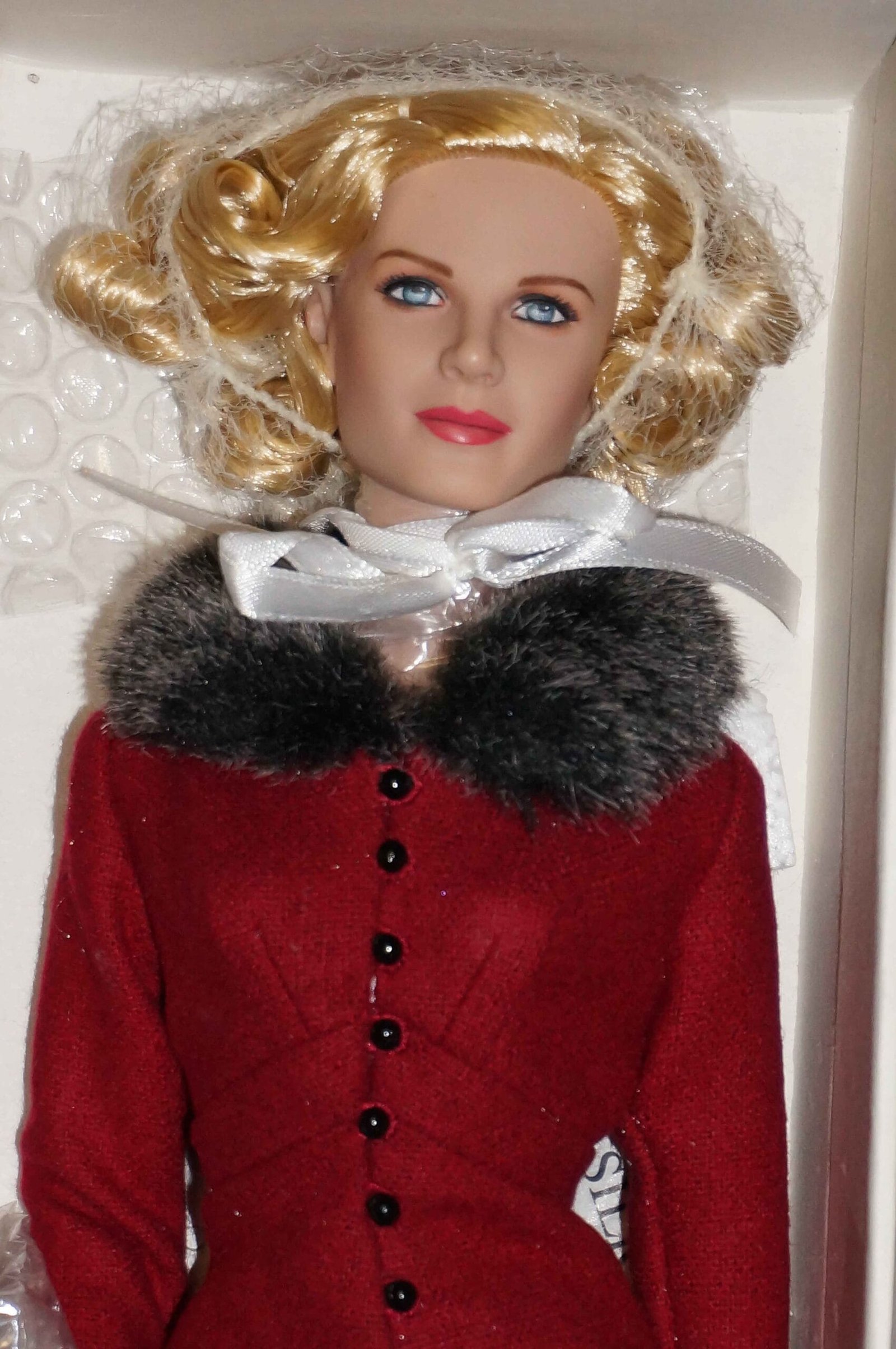 Tonner "Mrs Coulter" Magisterium Nicole Kidman