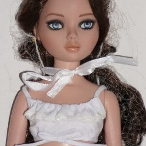 DSC03423 Essential Ellowyne, Too brunette Wilde doll