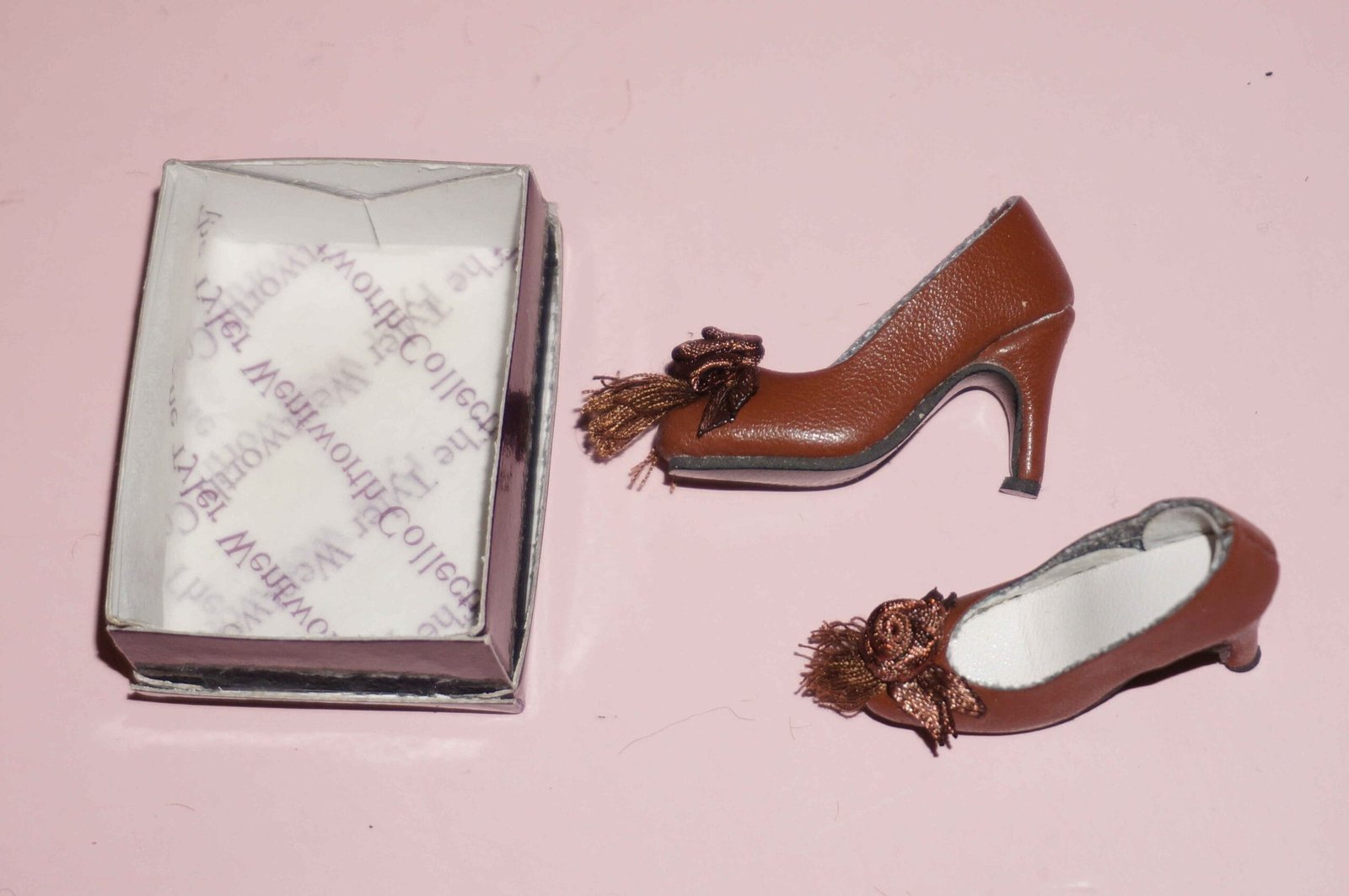 Brown tassel shoes for Tonner Tyler