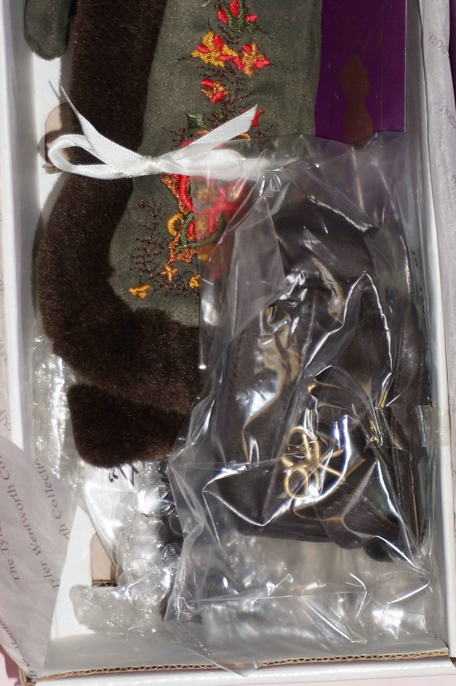 Sydney Chase "Absolutely Aspen" Tonner Tyler Wentworth - Image 3