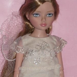 Ellowyne Wilde "Timid Tan"